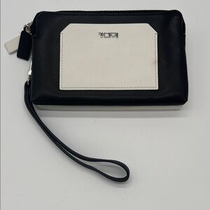 TUMI Double Zip Leather Phone Case Travel Wallet Wrist Clutch